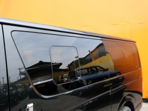 ハイエースバンディーゼル4WD　アウトドア　キャンプ　車中泊　バンライフ　１BOX　ベッド　キャンピングカー